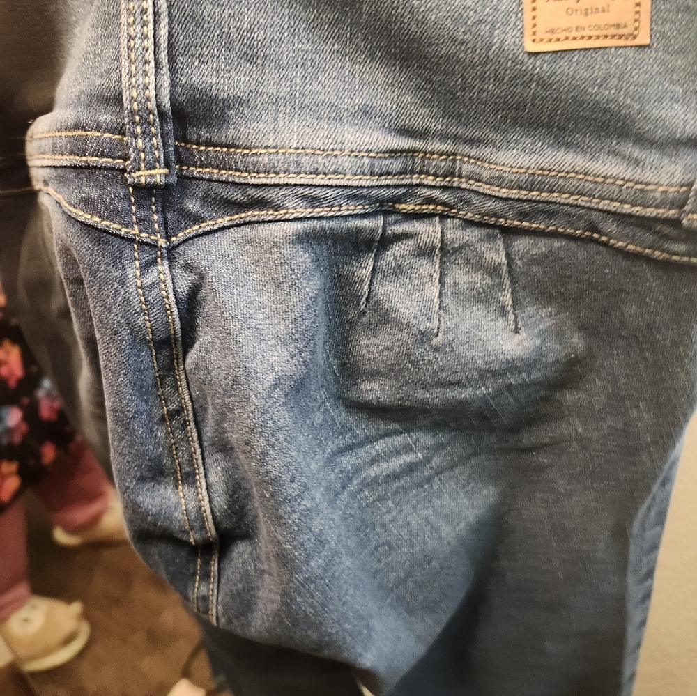 💝💝💝colombian Brand High Waist Dark Wash Flared Jeans💝💝💝 - Picture 6 of 6